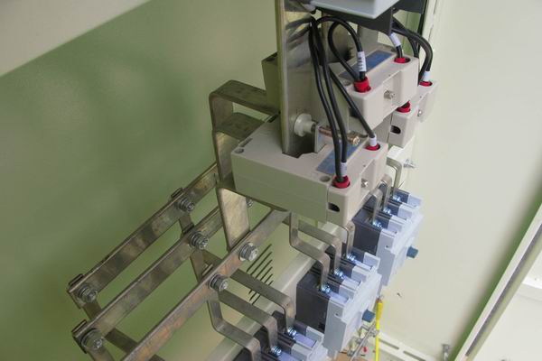 保山配电柜-应急照明配电柜使用对工作人员的具